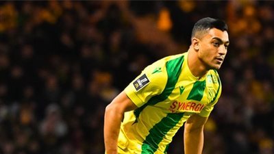  وزيرة الرياضة الفرنسية تهاجم مصطفى محمد لرفضه المشاركة في جولة دعم المثليين