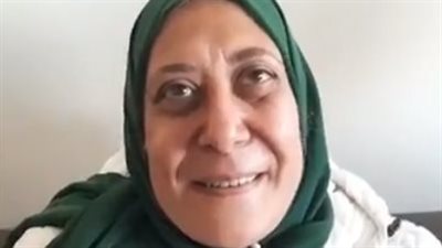 الدكتورة صاحبة فيديو التكريم بالكرسي لطلاب تربية رياضية: كانت لحظة استثنائية.. وبحبهم زي ولادي| بث مباشر