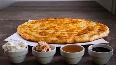 بمقادير بسيطة.. طريقة عمل الفطير المشلتت بالوصفة المصرية