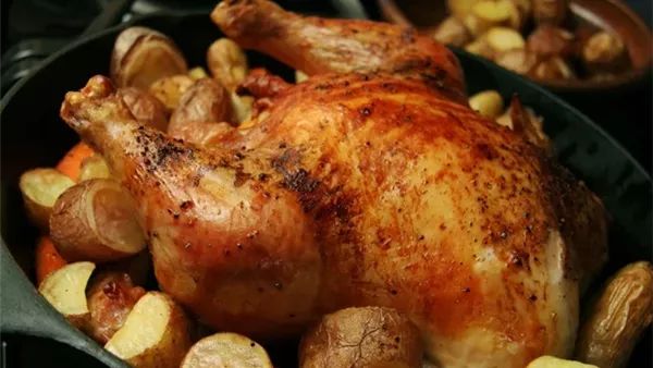  دجاج محشي - أرشيفية