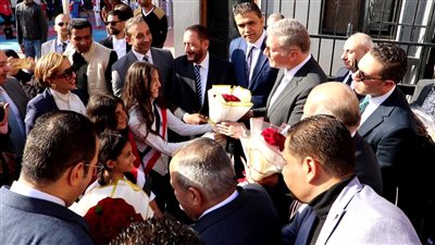 وزير البترول ومحافظ بورسعيد يتفقدان مشروعات المسؤولية المجتمعية لشركة بترول بلاعيم 