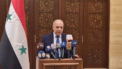 رئيس الوزراء السوري: الجيش بدأ مرحلة جديدة من التصدي.. ونعد بتحرير جميع الأراضي السورية 