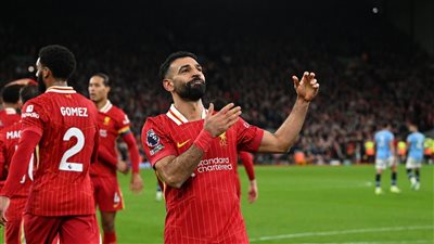 نجم ليفربول السابق محذرًا ناديه: رحيل محمد صلاح سيكون حماقة