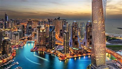 طقس الإمارات اليوم.. تعرف على المناطق الأكثر تأثرًا بالأمطار