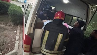 الحماية المدنية بالشرقية تستجيب لاستغاثة أجنبي غير قادر على الحركة وتنقله إلى المستشفى للعلاج
