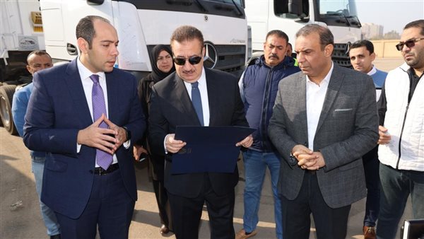 محافظ المنوفية يستقبل