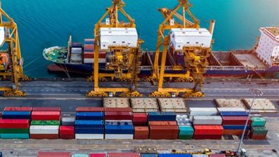 الجمارك تبدأ تطبيق قرار وزير الاستثمار بفرض رسوم تصدير على بعض الخامات التعدينية