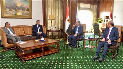 رئيس المجلس الأعلى لتنظيم الإعلام يستقبل وفد نقابة الصحفيين لتهنئته بتوليه منصبه الجديد