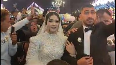 وسط فرحة أسرته وأصدقائه.. نجم المنتخب الوطني محمد ربيعة يحتفل بزفافه في كفر الشيخ| بث مباشر 