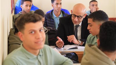 تطبق لأول مرة.. تفاصيل تدريس مادة البرمجة والذكاء الاصطناعي لطلاب الأول الثانوي