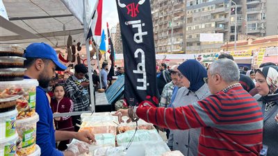 بتخفيضات تصل لـ30%.. افتتاح سوق اليوم الواحد في منطقة سيدي بشر بالإسكندرية 