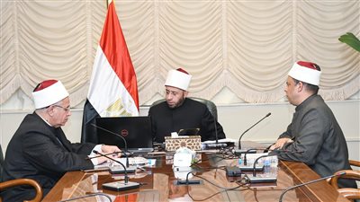 وزير الأوقاف يعلن قرب اعتماد مدونة السلوك الوظيفي وتطبيقها 