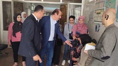 نائب وزير الصحة يتفقد 3 وحدات طب أسرة بالشرقية.. ويوصي بصرف مكافآت للمتميزين وتوقيع الجزاء على المقصرين