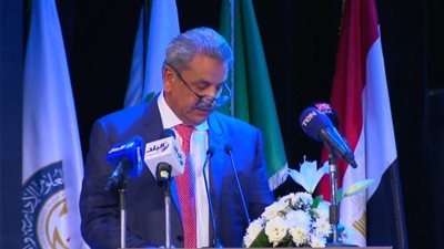 تكريم محمد عبد المتعال مدير عام إم بي سي مصر في حفل تخرج الأكاديمية العربية للعلوم الإدارية 