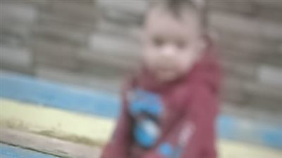 يعاني ثقبا في القلب وتكاليف العملية مرتفعة.. والد طفل بالمنوفية يستغيث لعلاج ابنه