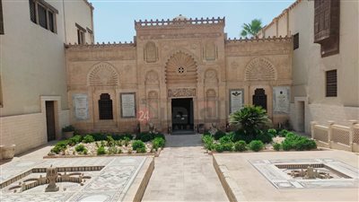 بمناسبة يوم النظافة العالمي.. المتحف القبطي يعرض مشطًا خشبيًا من العصر البيزنطي