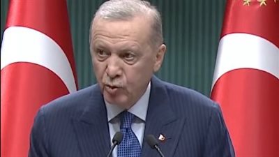 أردوغان: اتهامات الفساد والرشوة التي تلاحق حزب الشعب الجمهوري خرجت من عناصر داخله