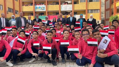 الوطنية للانتخابات تحاكي التصويت الانتخابي بمدرسة إعدادية بالدقي