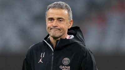 رد مفاجئ من إنريكي عن إمكانية تعاقد باريس سان جيرمان مع محمد صلاح