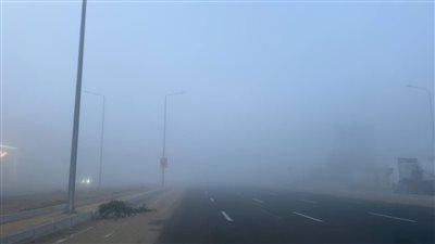 بسبب الشبورة المائية.. تباطؤ الحركة المرورية أمام قائدي السيارات صباح اليوم