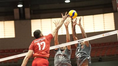 طائرة الأهلي يفوز على دار كليب البحريني في البطولة العربية