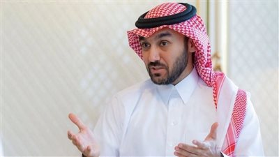 أول تعليق من وزير الشباب والرياضة السعودي بعد فوز المملكة باستضافة كأس العالم 2034