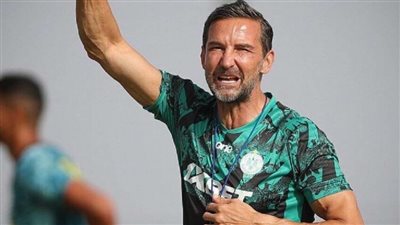 الرجاء المغربي لـ القاهرة 24: لا صحة لعودة زينباور لتدريب الفريق.. وهذا سبب وجوده في المغرب 