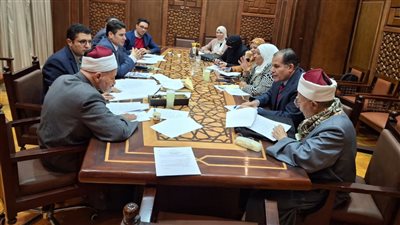 البحوث الإسلامية: وحدة الأبحاث الشرعية تناقش إنتاج سلسلة علمية لمواجهة الشبهات