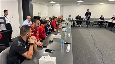 الأهلي بالقميص الأحمر والشورت الأسود أمام باتشوكا في كأس التحدي