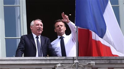 من هو فرانسوا بايرو رئيس الحكومة الفرنسية الجديد؟