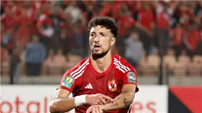 طبيب الأهلي يكشف موعد عودة المصابين.. وموقف وسام أبو علي من مباراة الجونة