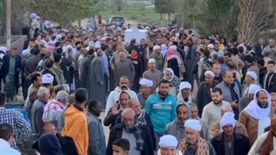 تشييع جثمان الدكتور أحمد سالمان طبيب الغلابة في الإسماعيلية | بث مباشر