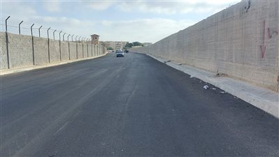 محافظ الإسكندرية يوجه بسرعة رصف شوارع العجمي استجابة لمطالب المواطنين