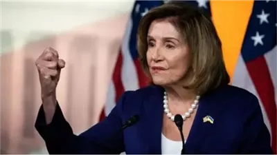 بعد عملية استبدال المفصل.. تفاصيل الحالة الصحية لـ نانسي بيلوسي رئيسة مجلس النواب الأمريكي السابقة