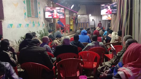 إقبال على المقاهي