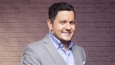 إدوارد اسمه بوشكاش ويحاول استغلال مي عمر ضمن أحداث مسلسل إش إش رمضان 2025