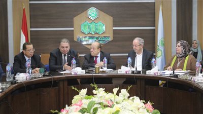 جمعية مستثمري العاشر تناقش آليات تطبيق البصمة الكربونية ومستقبل تصدير المنتجات