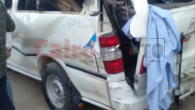 مصرع 13 شخصًا وإصابة 2 آخرين إثر حادث تصادم سيارتين بأسيوط | بث مباشر