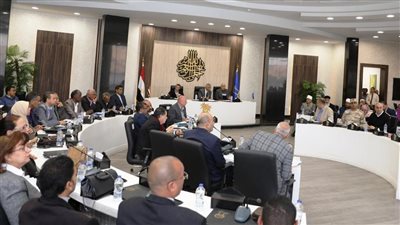 محافظ أسوان يوجه بضرورة استثمار فرصة التصالح في مخالفات البناء لعدم إزالة المباني المخالفة