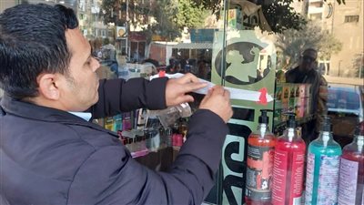 غلق وتشميع محال تجارية مخالفة في مدينة نصر| صور
