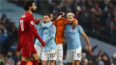 أجويرو: محمد صلاح وافق على تجديد عقده لمدة عامين مع ليفربول