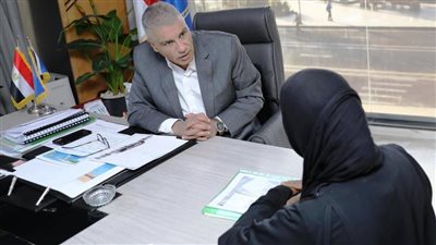 اللقاء الجماهيري لمحافظ أسوان.. صرف مساعدات مالية ومعاشات تكافل لحالات إنسانية وتقديم أجهزة للعرائس