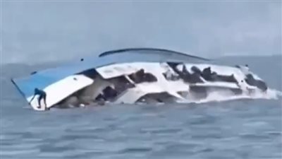 بينهم أطفال ونساء.. مصرع 22 شخصا إثر غرق مركب بالكونغو الديمقراطية 