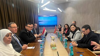 وزير الإسكان يبحث مع نظيرته التونسية التعاون في مجال إنشاء وتنمية المدن الجديدة المستدامة