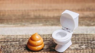 تفسير البراز على الملابس في المنام للمتزوجة.. يشير إلى بخلها الشديد على عائلتها