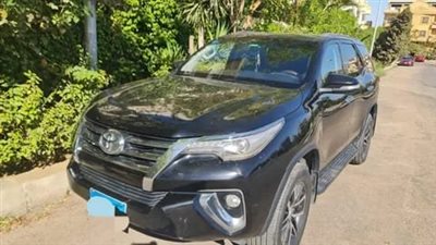 سعر تويوتا فورتشنر في سوق السيارات المستعملة