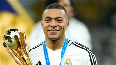 خلال 4 أشهر.. كيليان مبابي يتوج بثاني ألقابه القارية