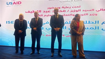 وزير التعليم يكرم الطلاب الفائزين في مسابقة آيسف الدولية