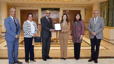 الإنتاج الحربي تستقبل رابطة زوجات الدبلوماسيين المصريين ورؤساء البعثات المعتمدة لتعزيز التعاون المشترك