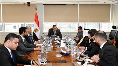 وزير الإسكان يجتمع بمستثمرين سعوديين لعرض الفرص الاستثمارية بالعاصمة الإدارية والعلمين والمنصورة